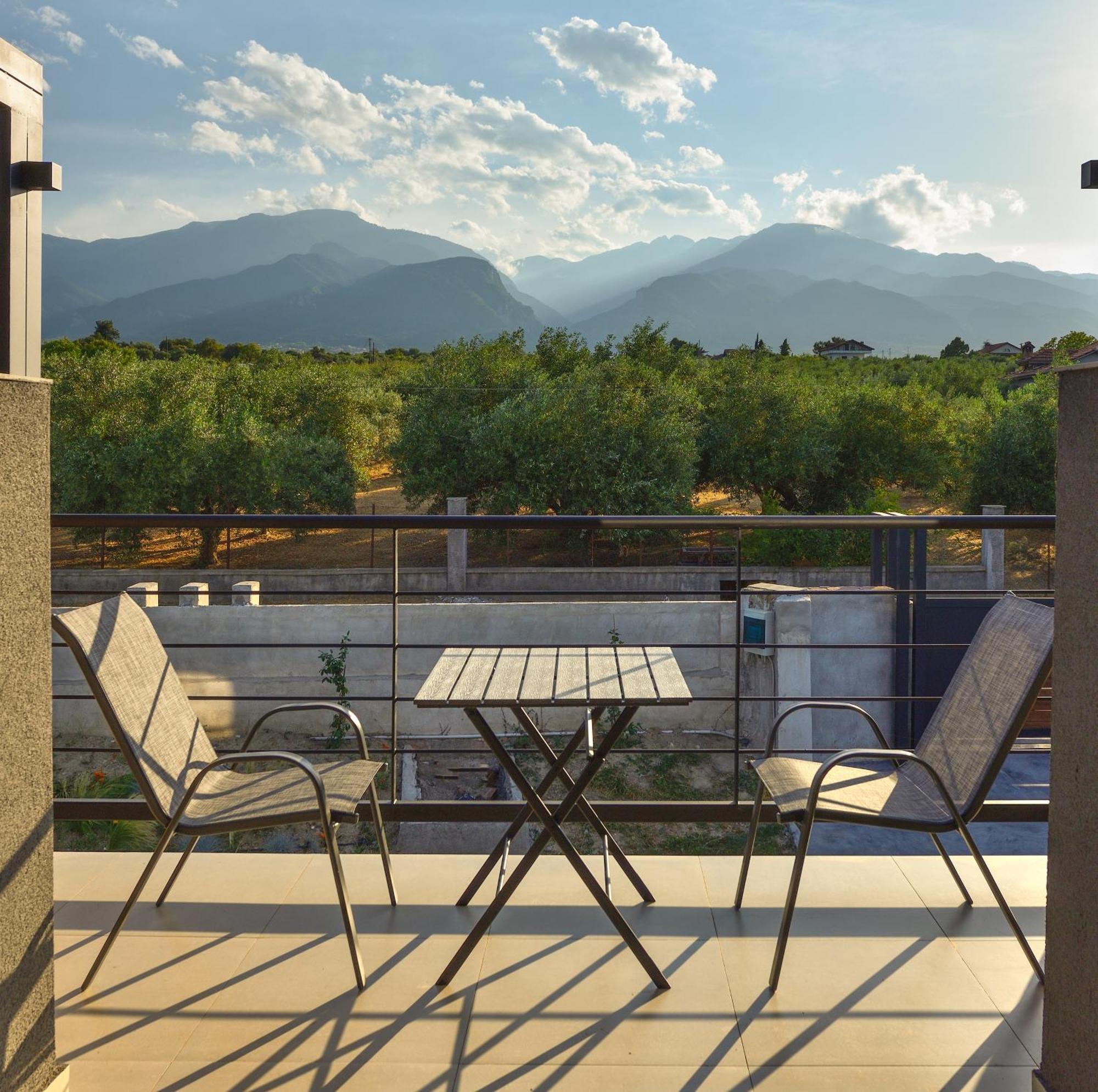 لِتوخورو Olive All-Seasons Suites, Panel Hospitality Homes & Villas المظهر الخارجي الصورة